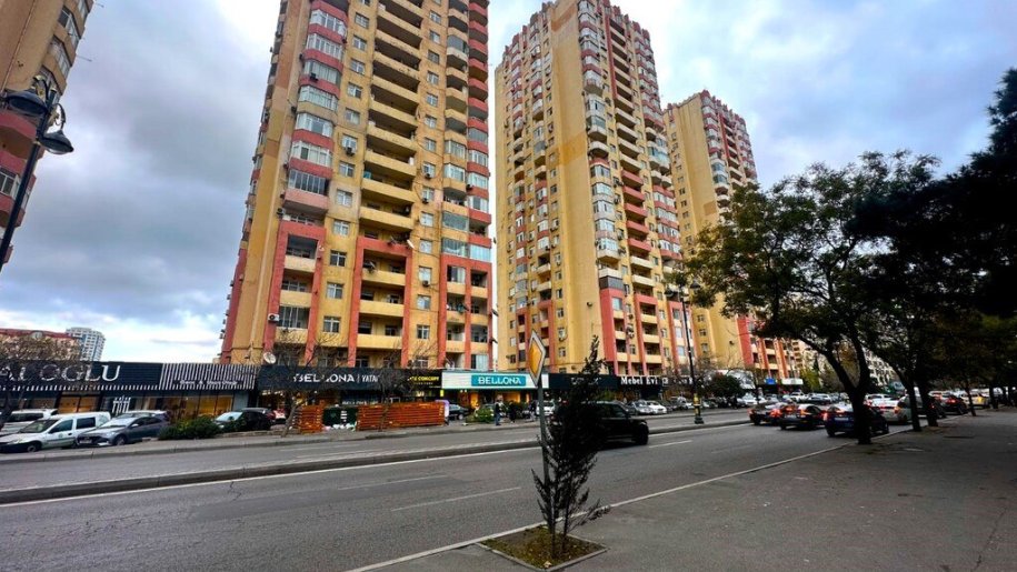 Satılır 2 otaqlı yeni tikili, 95 m², İnşaatçılar m.-2