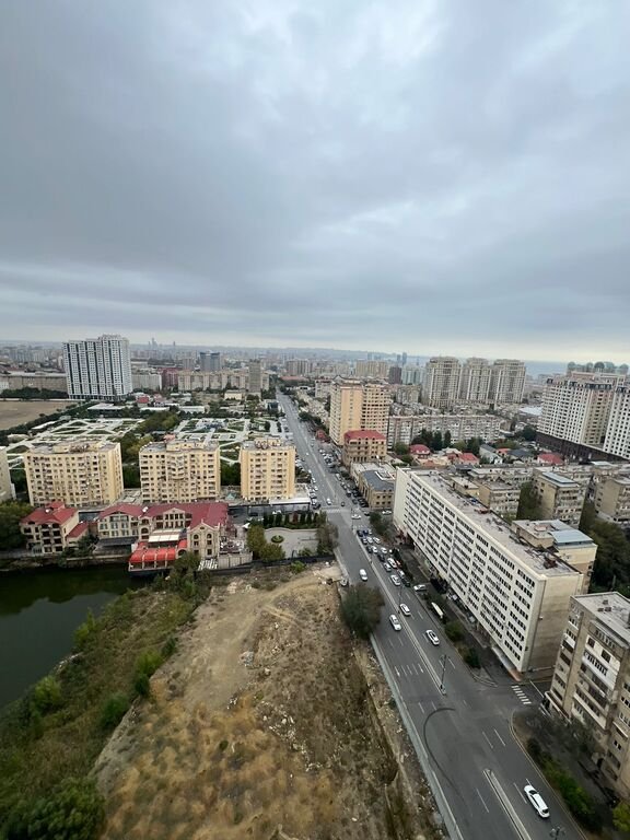 Satılır 2 otaqlı yeni tikili, 95 m², İnşaatçılar m.-9
