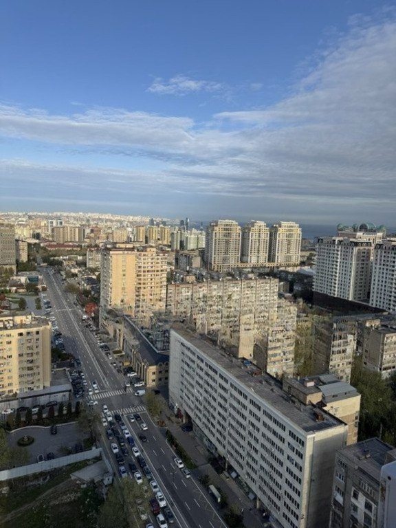 Satılır 2 otaqlı yeni tikili, 95 m², İnşaatçılar m.-11