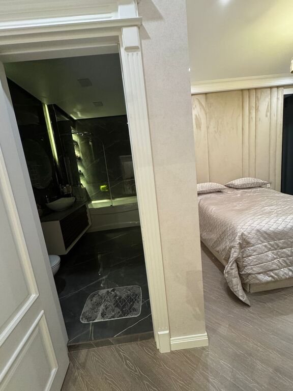 Satılır 3 otaqlı yeni tikili, 135 m², Azadlıq Prospekti m.-4
