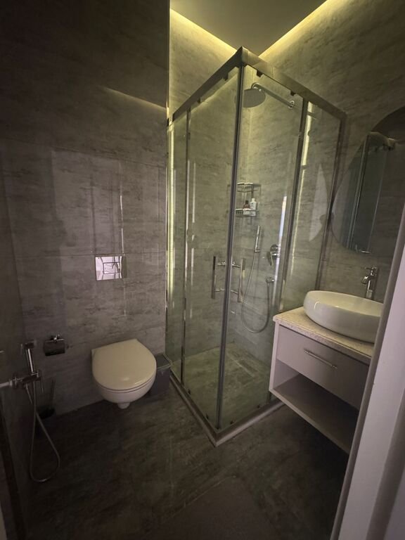 Satılır 3 otaqlı yeni tikili, 135 m², Azadlıq Prospekti m.-6