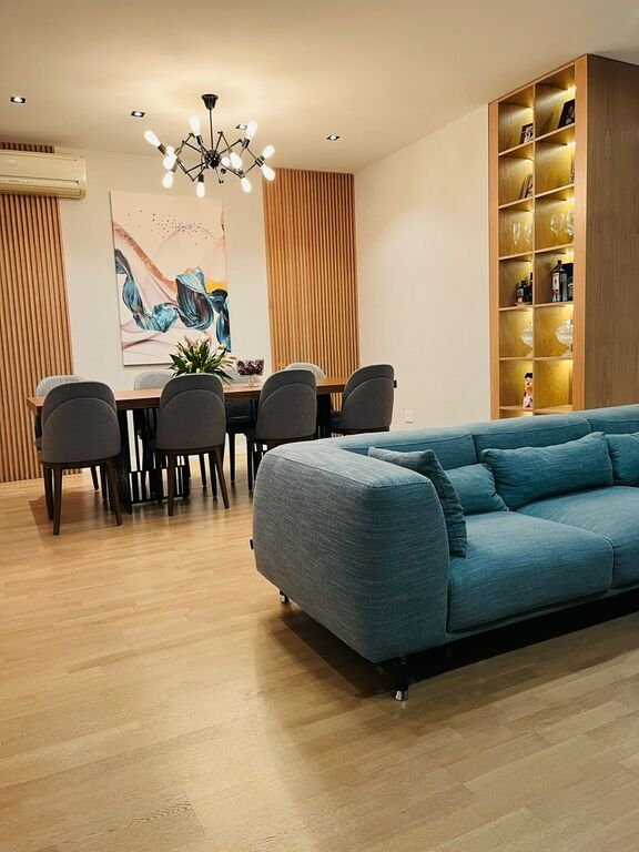 Kirayə verilir 3 otaqlı yeni tikili, 148 m², 8 noyabr-8