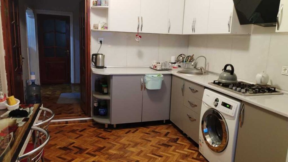 Satılır 4 otaqlı köhnə tikili, 95 m², Bakıxanov (Razin)-10