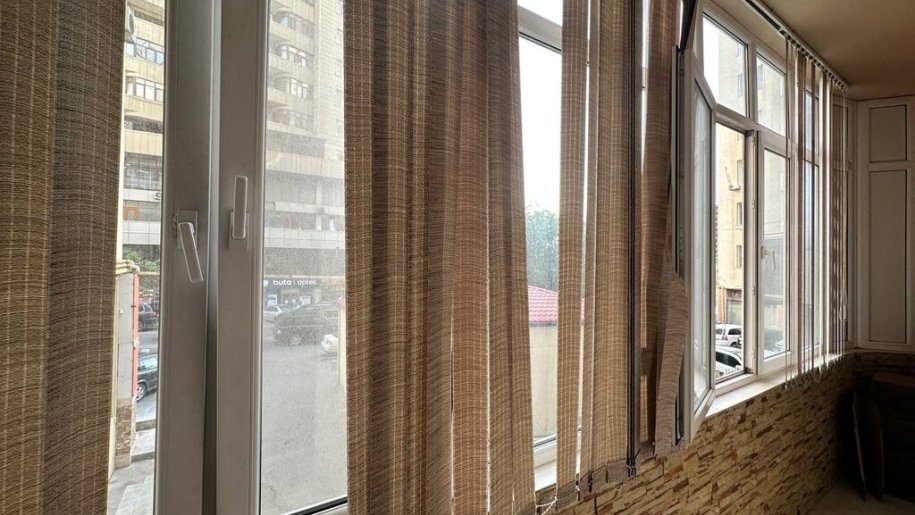 Kirayə verilir 2 otaqlı yeni tikili, 125 m², 28 May m.-12