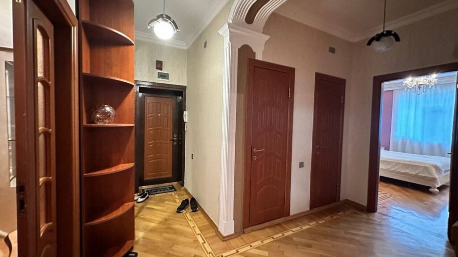 Kirayə verilir 2 otaqlı yeni tikili, 125 m², 28 May m.-15