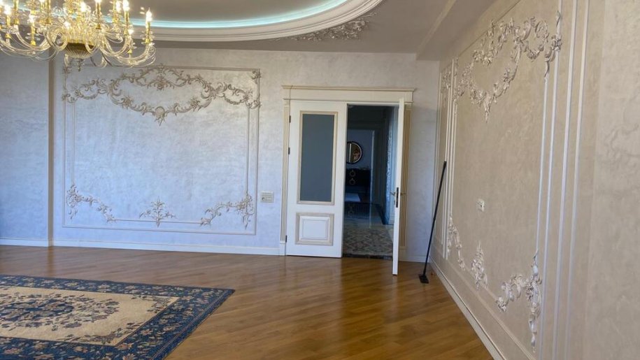Satılır 4 otaqlı yeni tikili, 185 m², 8 noyabr-6