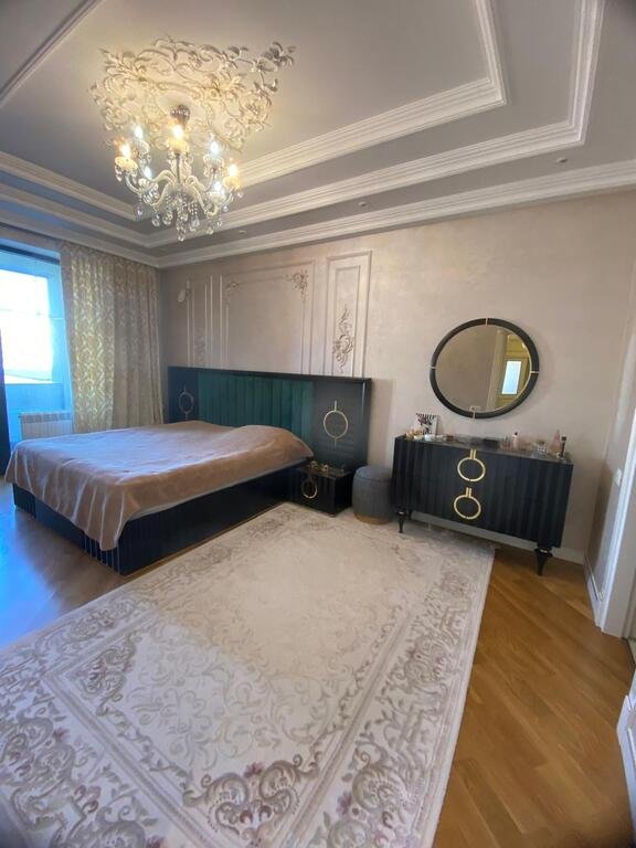 Satılır 4 otaqlı yeni tikili, 185 m², 8 noyabr-14