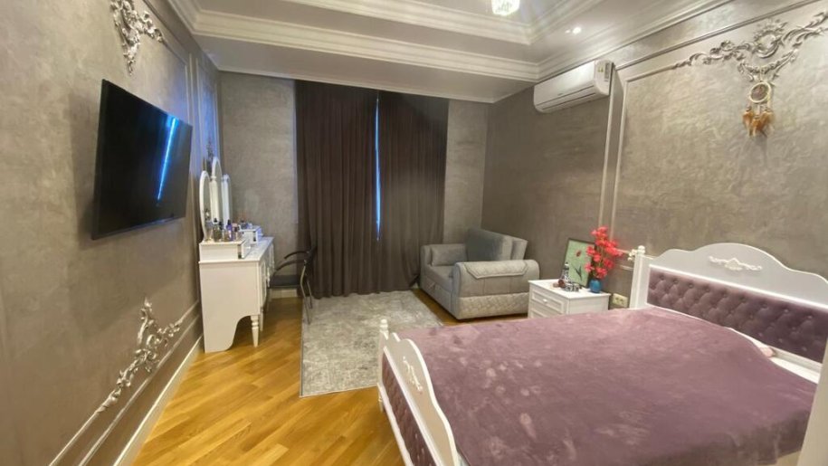 Satılır 4 otaqlı yeni tikili, 185 m², 8 noyabr-15