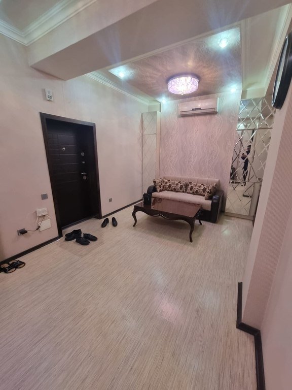 Satılır 2 otaqlı yeni tikili, 65 m², 8-ci mikrorayon-7