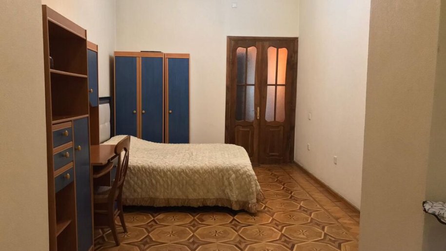 Kirayə verilir 3 otaqlı köhnə tikili, 95 m², Sahil m.-15