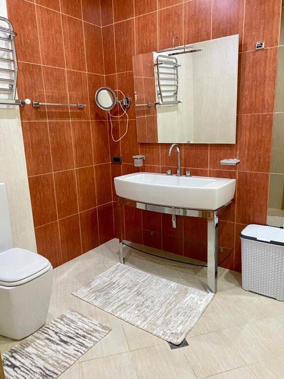 Kirayə verilir 3 otaqlı yeni tikili, 135 m², 28 May m.-4