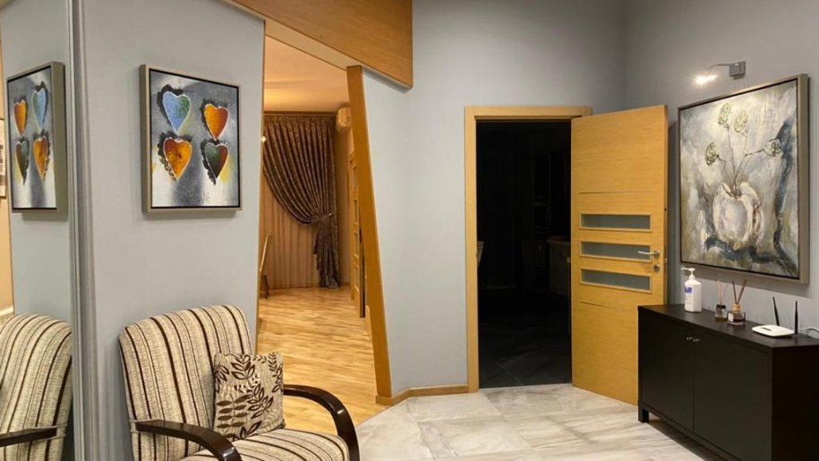 Kirayə verilir 3 otaqlı yeni tikili, 135 m², 28 May m.-17