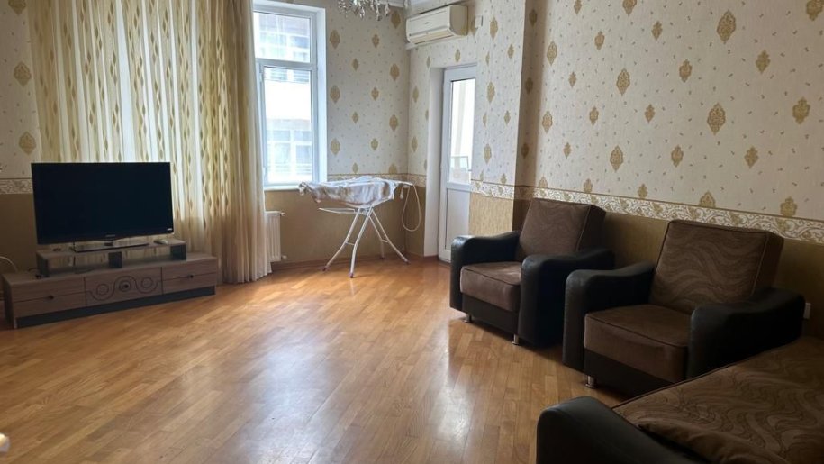 Kirayə verilir 3 otaqlı yeni tikili, 125 m², Nəriman Nərimanov m.-1