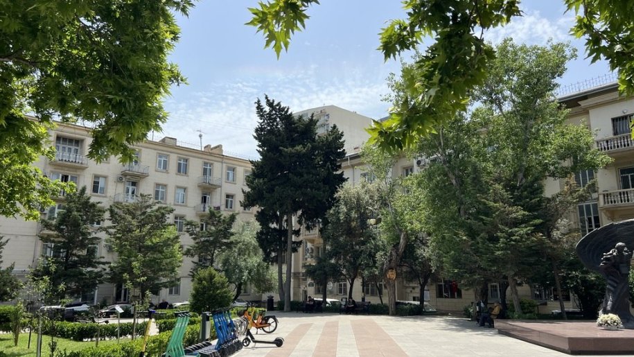 Satılır 3 otaqlı köhnə tikili, 100 m², Nəsimi-19