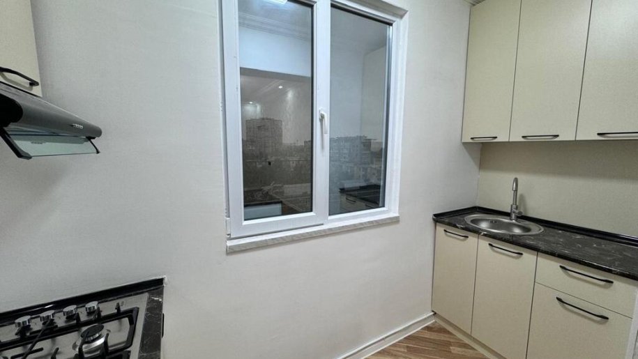 Satılır 2 otaqlı köhnə tikili, 50 m², 7-ci mikrorayon-13