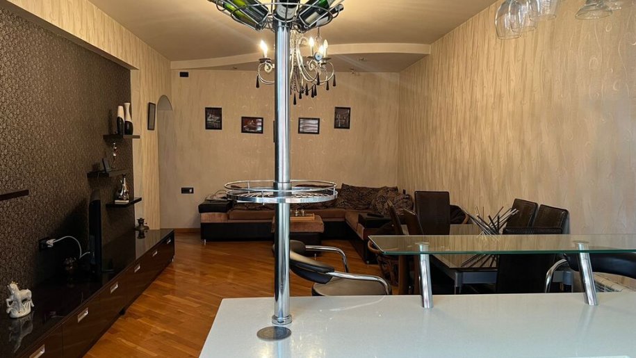 Satılır 3 otaqlı yeni tikili, 90 m², 20 Yanvar m.-4