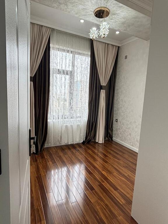 Satılır 3 otaqlı yeni tikili, 80 m², 28 May m.-10