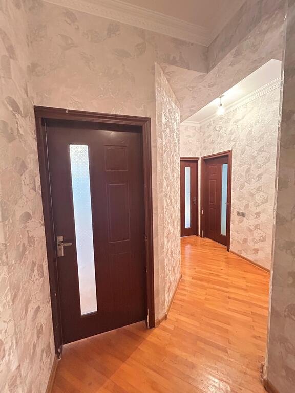 Satılır 2 otaqlı yeni tikili, 76 m², Xalqlar dostluğu m.-11