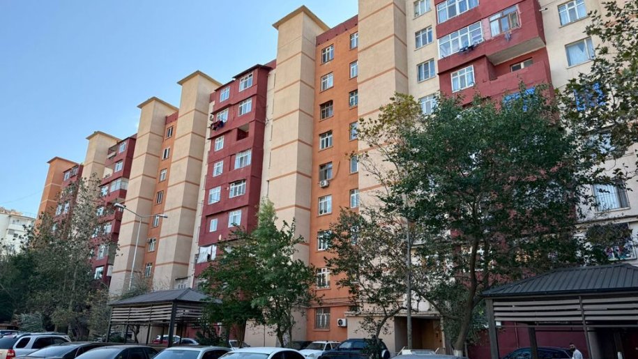 Satılır 3 otaqlı köhnə tikili, 80 m², Xalqlar dostluğu m.-4