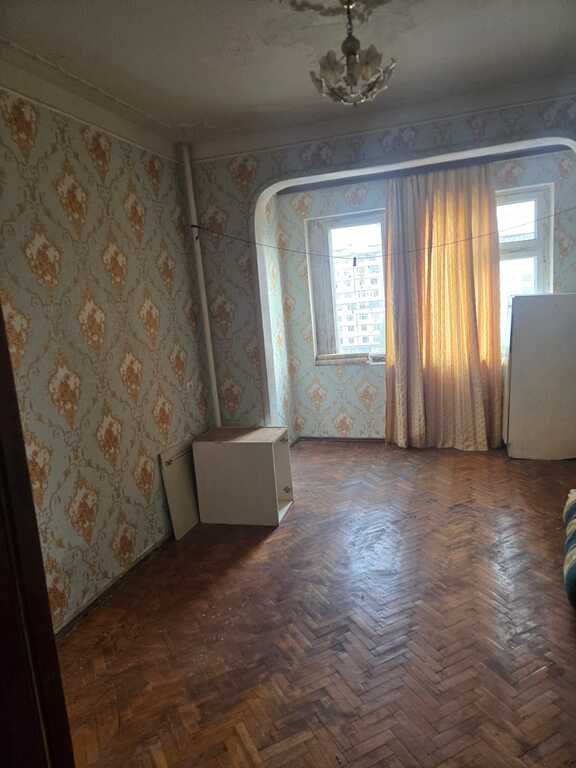 Satılır 3 otaqlı köhnə tikili, 80 m², Xalqlar dostluğu m.-7