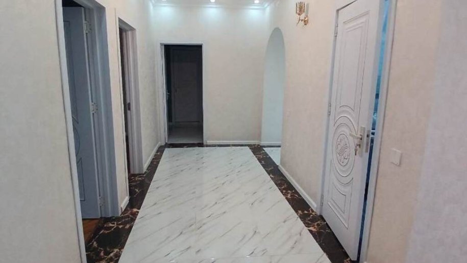 Satılır 4 otaqlı yeni tikili, 178 m², 8 noyabr-16