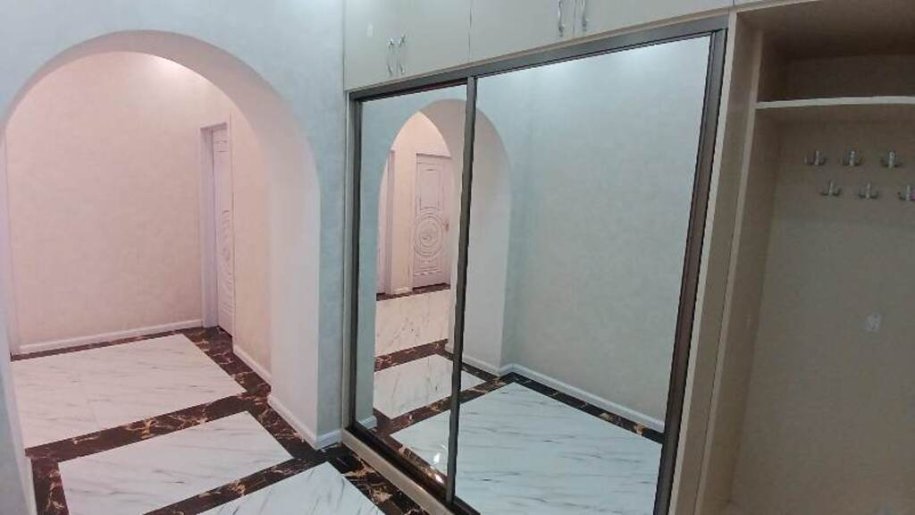 Satılır 4 otaqlı yeni tikili, 178 m², 8 noyabr-19