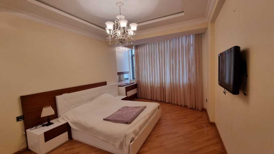 Kirayə verilir 3 otaqlı yeni tikili, 178 m², Nizami m.-9