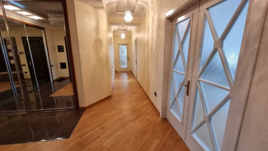 Kirayə verilir 3 otaqlı yeni tikili, 178 m², Nizami m.-18