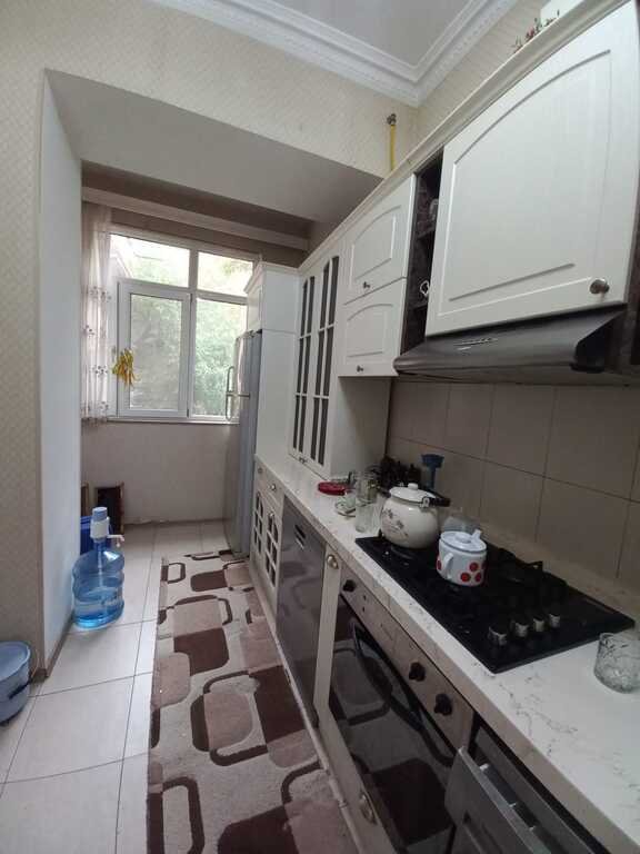Satılır 2 otaqlı köhnə tikili, 65 m², Nəsimi-7
