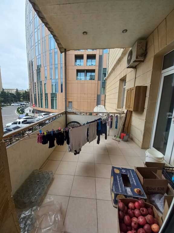 Satılır 2 otaqlı köhnə tikili, 65 m², Nəsimi-11