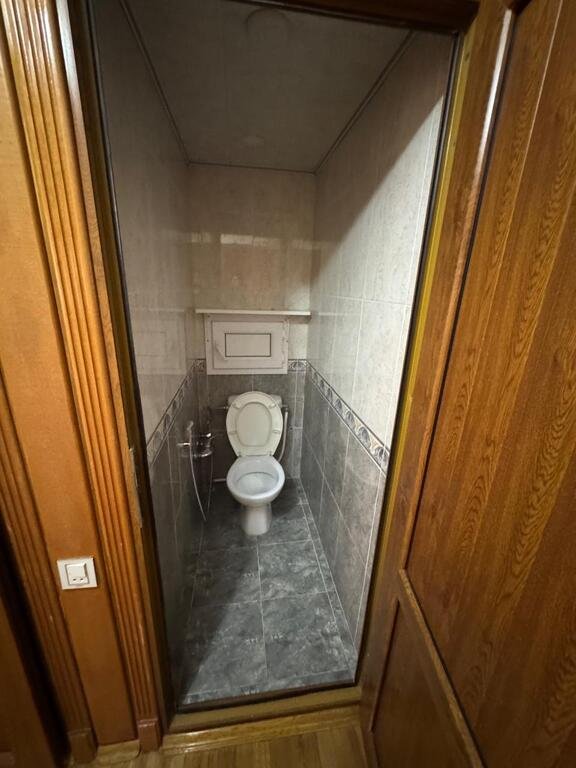 Satılır 3 otaqlı köhnə tikili, 74 m², Memar Əcəmi m.-4