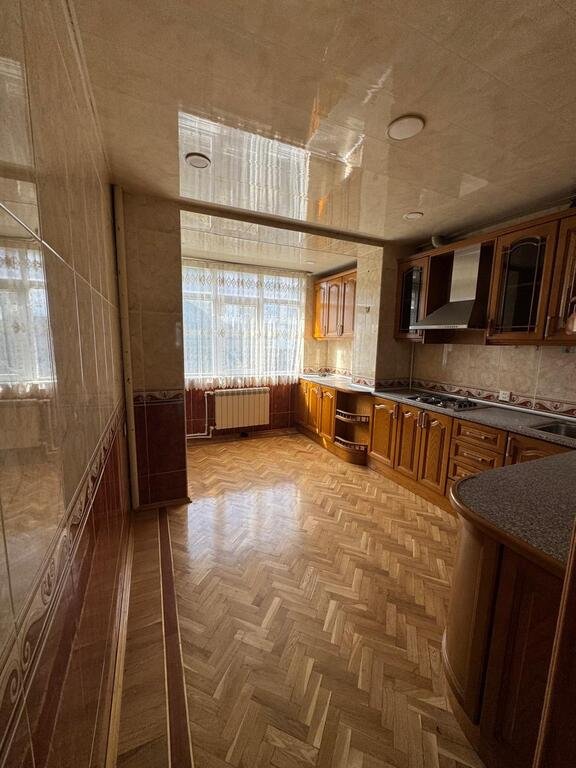 Satılır 3 otaqlı köhnə tikili, 74 m², Memar Əcəmi m.-11