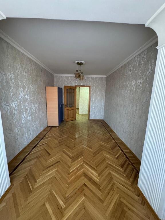 Satılır 3 otaqlı köhnə tikili, 74 m², Memar Əcəmi m.-13