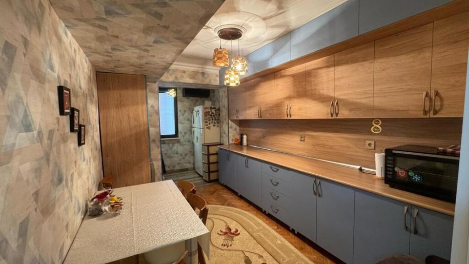 Satılır 4 otaqlı köhnə tikili, 120 m², Gənclik m.-9