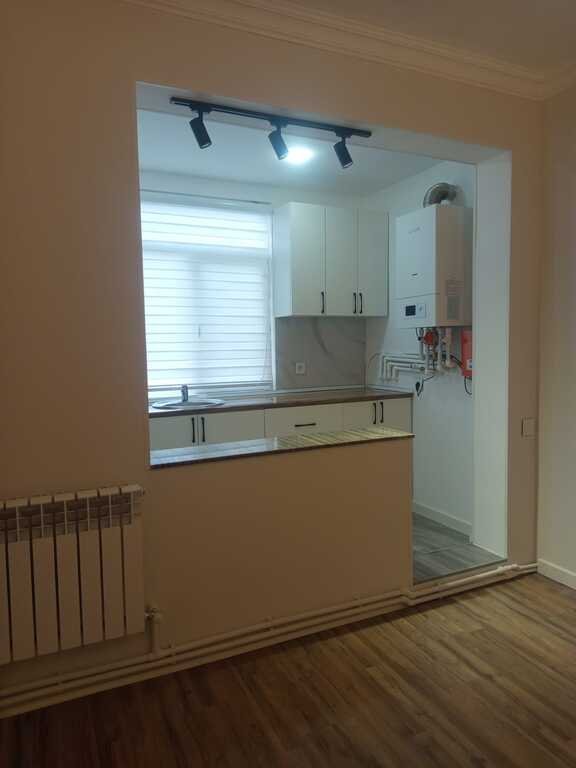 Satılır 2 otaqlı köhnə tikili, 45 m², Memar Əcəmi m.-2
