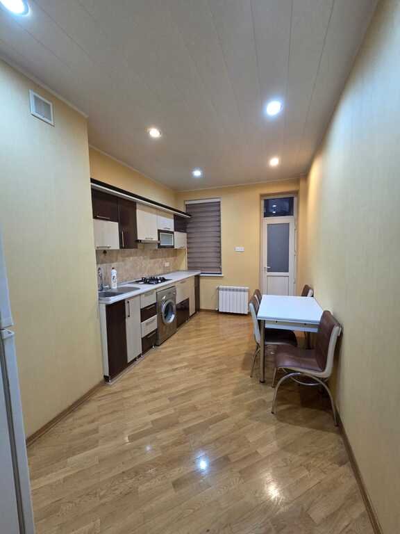 Kirayə verilir 2 otaqlı yeni tikili, 95 m², 9-cu mikrorayon-2