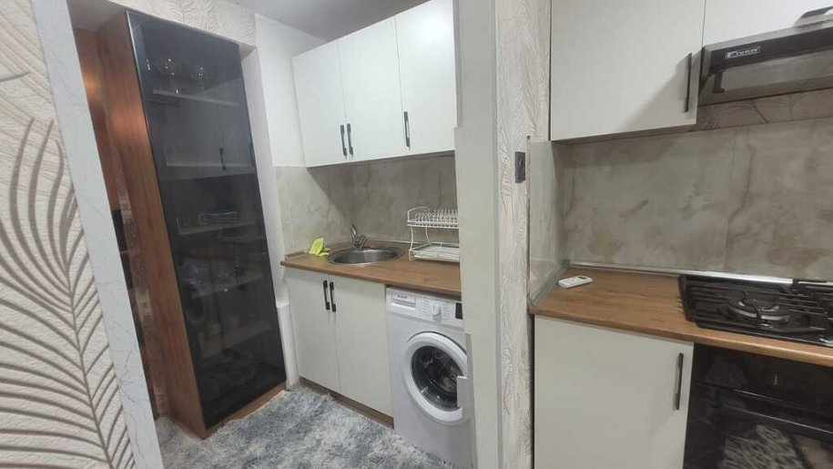 Kirayə verilir 2 otaqlı köhnə tikili, 30 m², 20 Yanvar m.-1