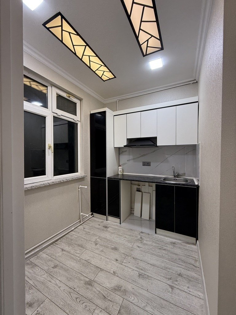 Satılır 2 otaqlı köhnə tikili, 55 m², Memar Əcəmi m.-5