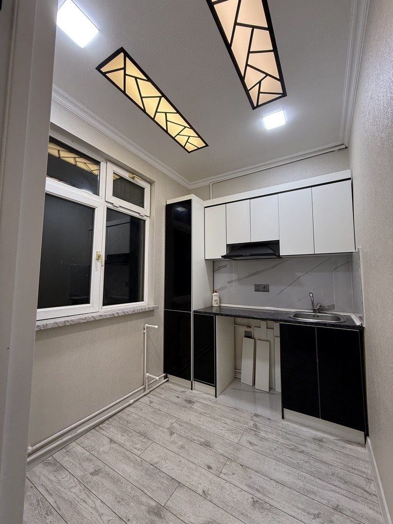 Satılır 2 otaqlı köhnə tikili, 55 m², Memar Əcəmi m.-6