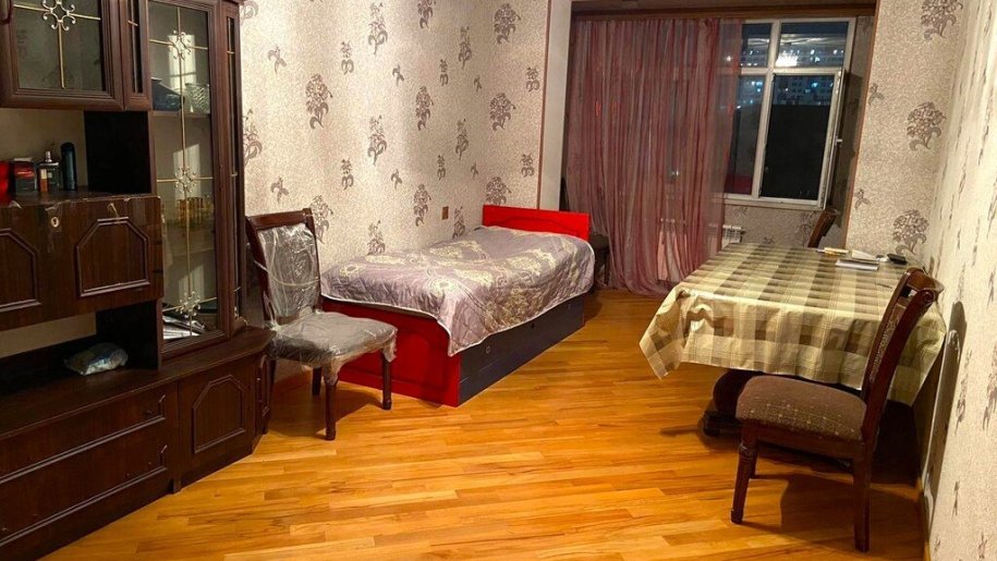 Satılır 2 otaqlı köhnə tikili, 51 m², Azadlıq Prospekti m.-1