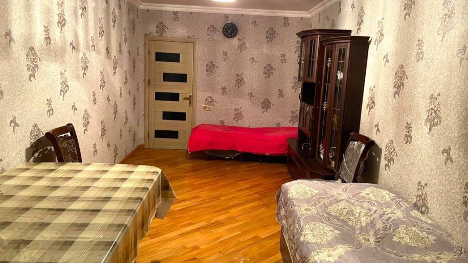 Satılır 2 otaqlı köhnə tikili, 51 m², Azadlıq Prospekti m.-2