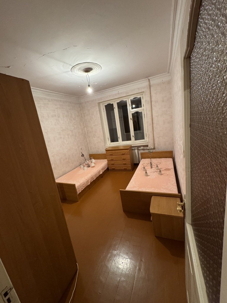 Satılır 3 otaqlı köhnə tikili, 85 m², Memar Əcəmi m.-4