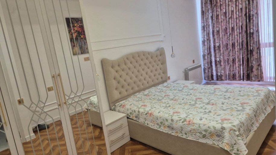 Satılır 3 otaqlı yeni tikili, 140 m², Nəriman Nərimanov m.-5