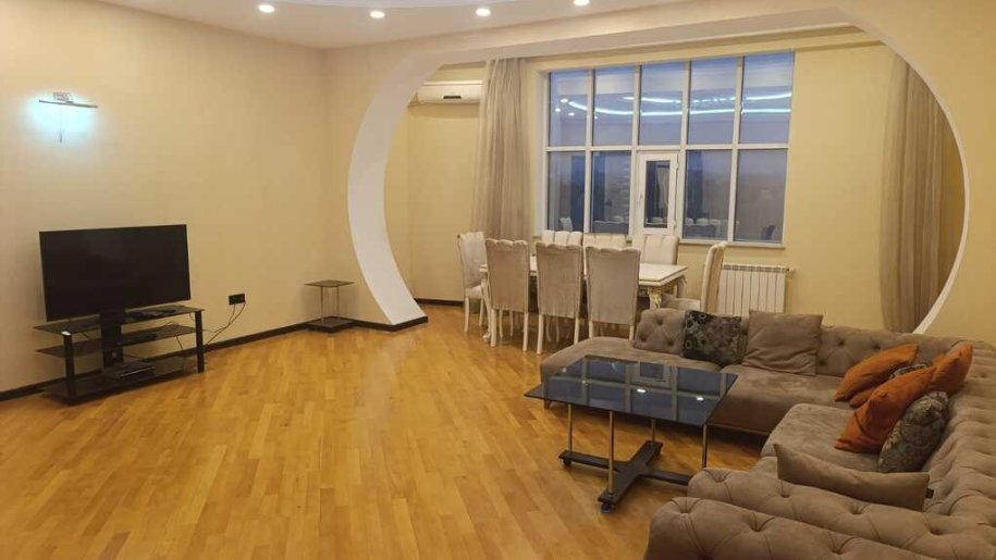 Kirayə verilir 3 otaqlı yeni tikili, 190 m², Nəriman Nərimanov m.-1