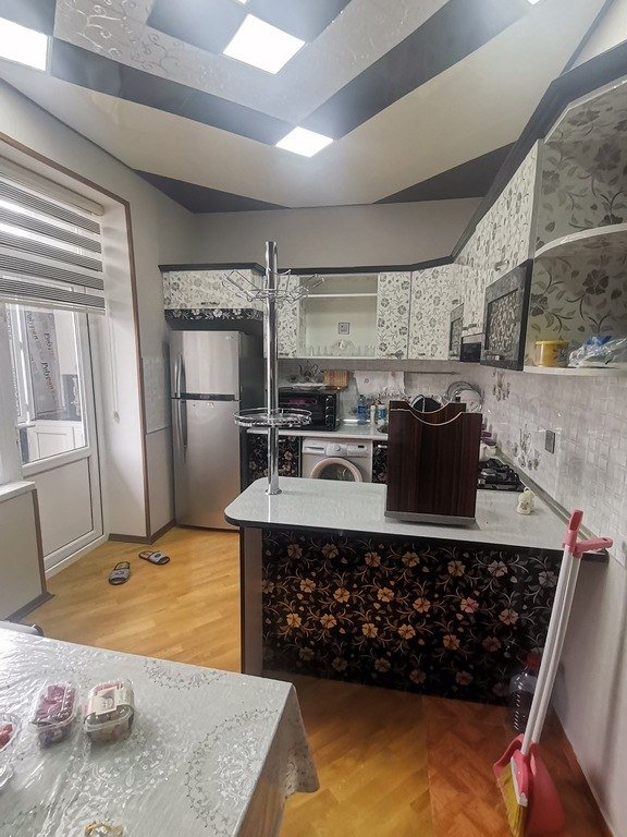 Kirayə verilir 3 otaqlı köhnə tikili, 100 m², Memar Əcəmi m.-3
