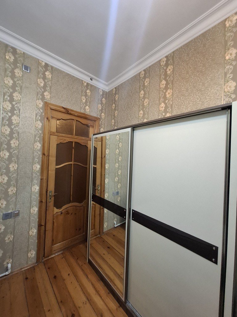 Kirayə verilir 2 otaqlı köhnə tikili, 65 m², Gəncə-7