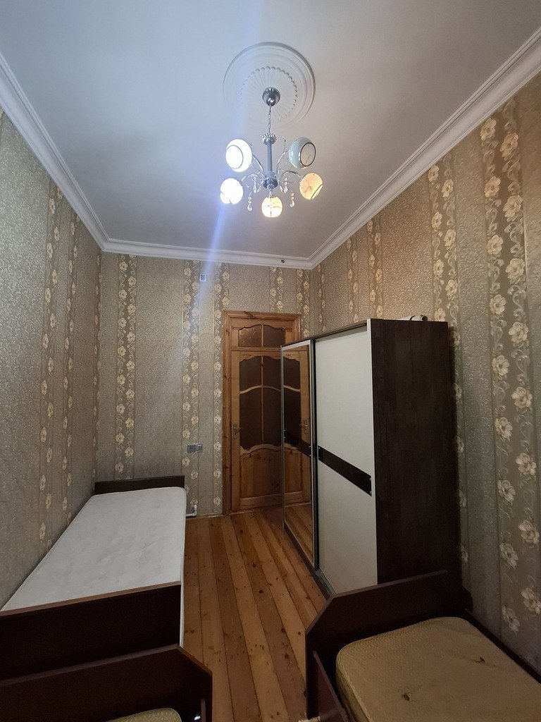 Kirayə verilir 2 otaqlı köhnə tikili, 65 m², Gəncə-8