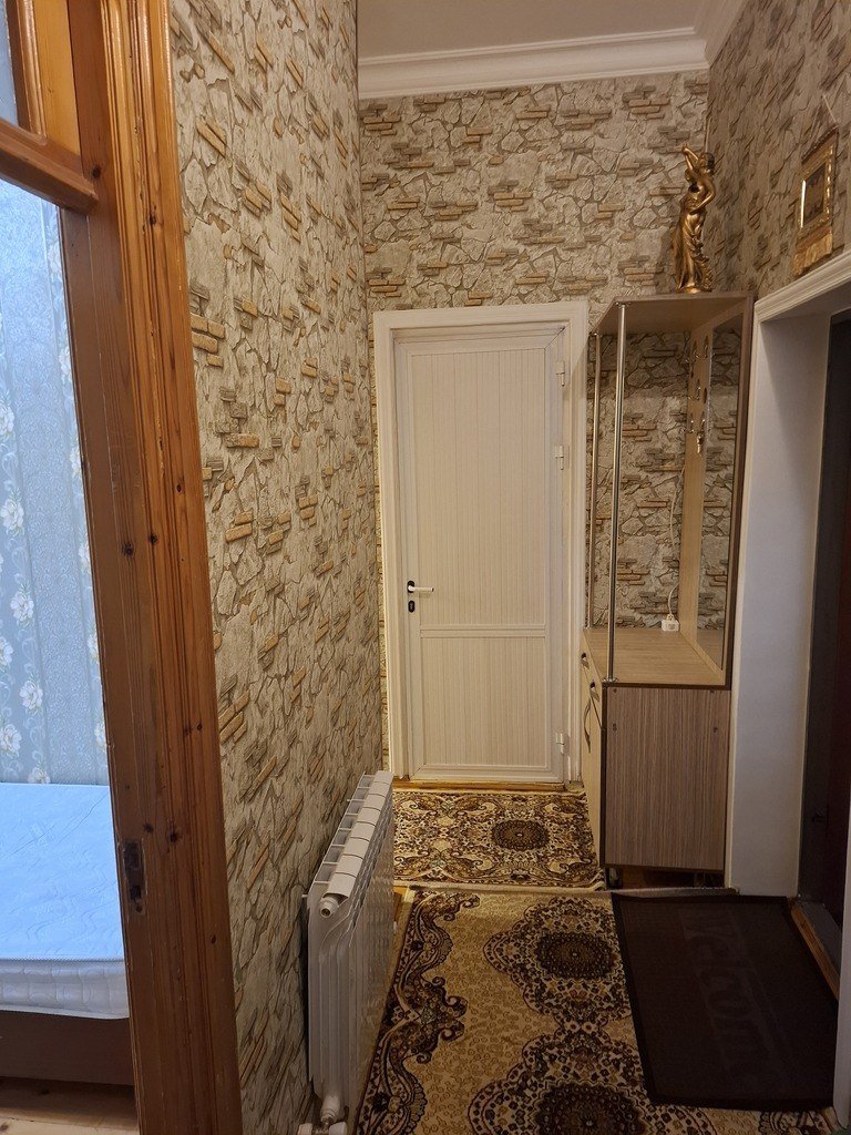 Kirayə verilir 2 otaqlı köhnə tikili, 65 m², Gəncə-15