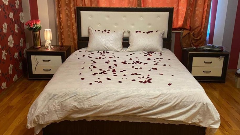 Satılır 3 otaqlı yeni tikili, 141 m², 8 noyabr-3