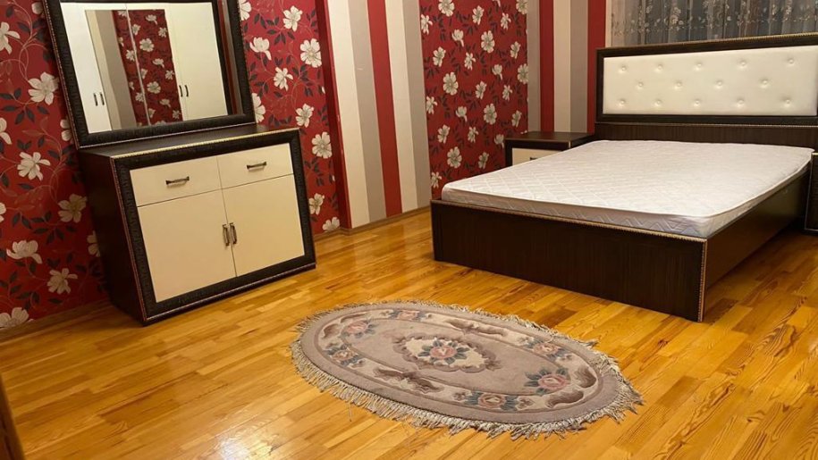 Satılır 3 otaqlı yeni tikili, 141 m², 8 noyabr-5